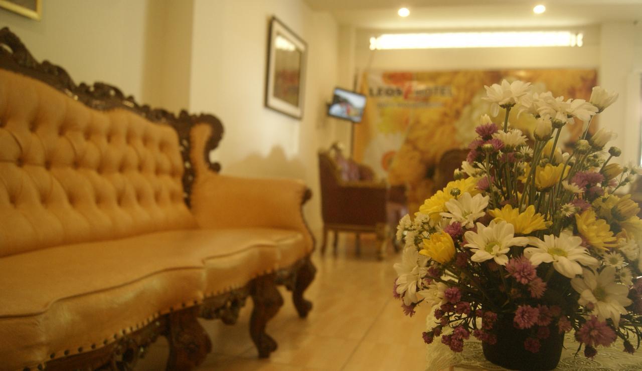 Leos Hotel Tomohon المظهر الخارجي الصورة